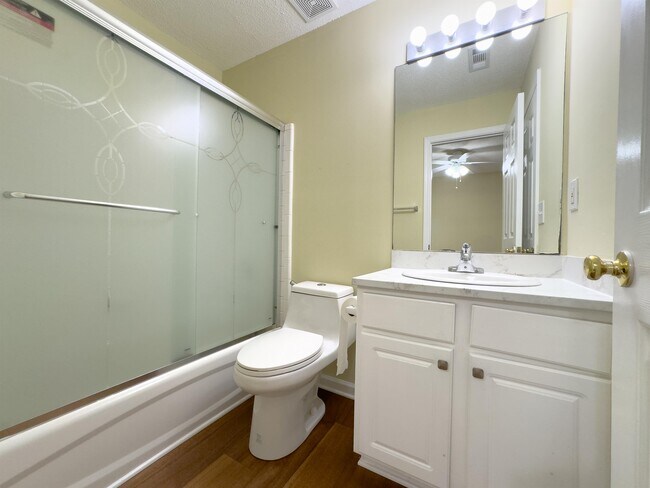Building Photo - 3025 Oxwell Dr NW