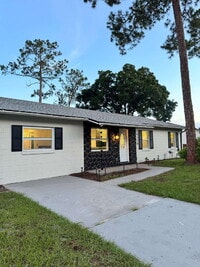 Building Photo - House close to UCF & Valencia with 4 Bedrooms for Students!