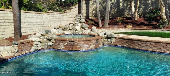 Building Photo - 748 Azure Hills Dr