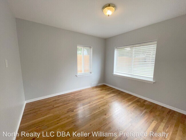 Building Photo - 2 br, 1 bath House - 3160 Kendall Street, ...
