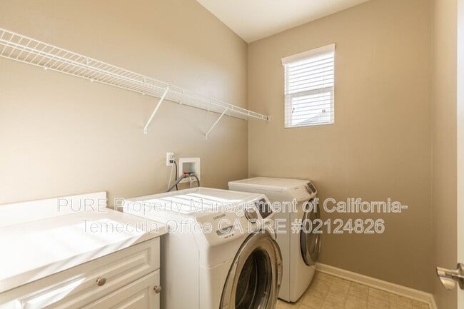 Building Photo - 44102 Calle Luz