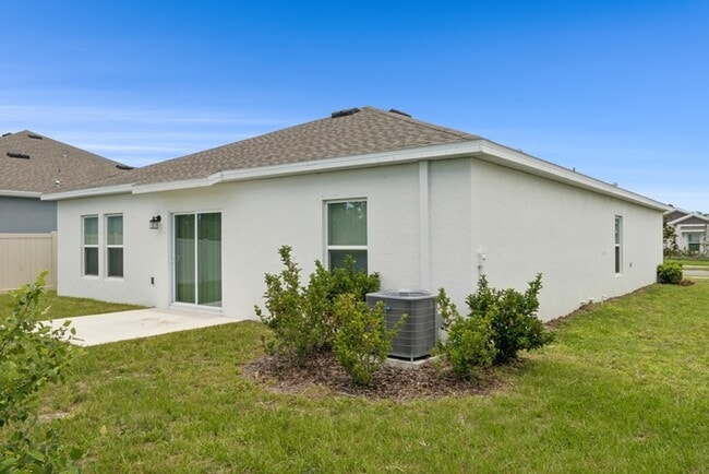 Building Photo - 3921 Willowbrook Drive