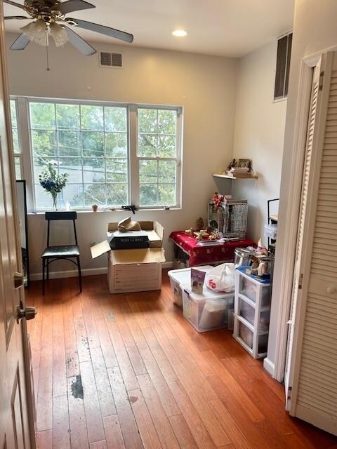 Building Photo - 158 Bleecker St