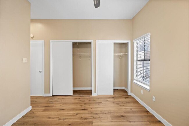 Building Photo - 712 Graham Pl