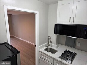 Building Photo - 10201 Grosvenor Pl