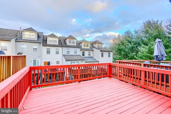 Building Photo - 8 Katurah Ln