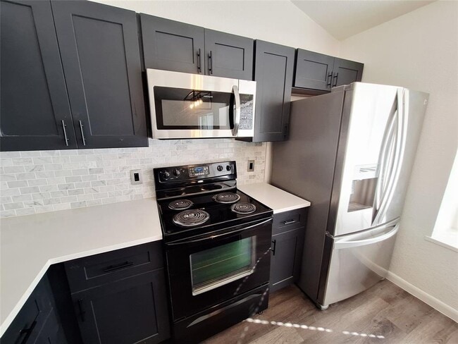 Building Photo - 1005 Ridgeline Dr