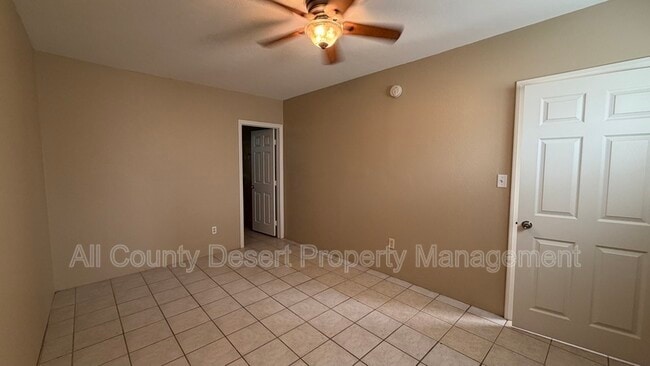 Building Photo - 43714 Aztec St