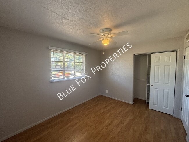 Building Photo - 5674 E Eastland St