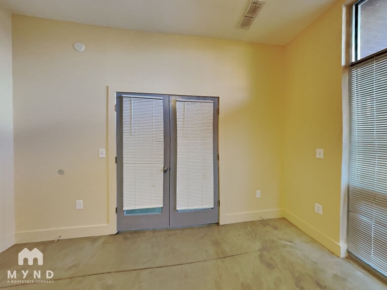 Building Photo - 89 Mangum St SW