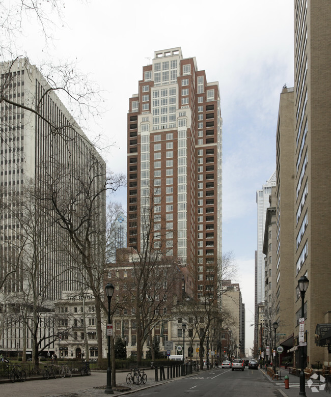 Building Photo - 10 Rittenhouse Square