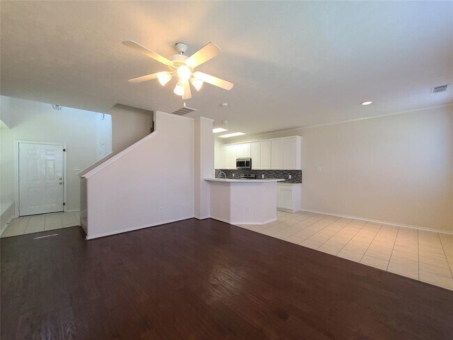 Building Photo - 231 W Stedhill Loop