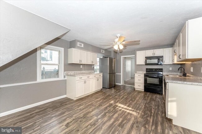 Building Photo - 15 W Frederick St