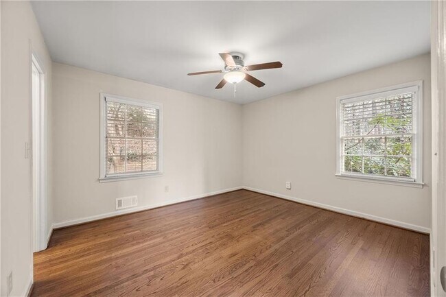 Building Photo - 6550 Bridgewood Valley Rd NW