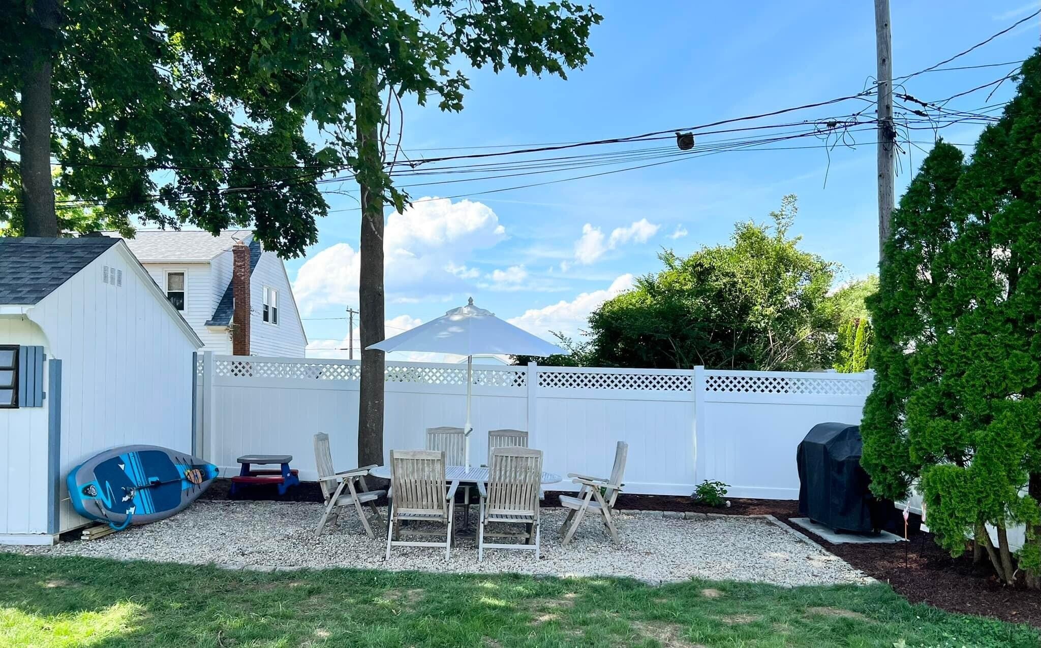 Fenced in backyard - 19 Hammock Pky