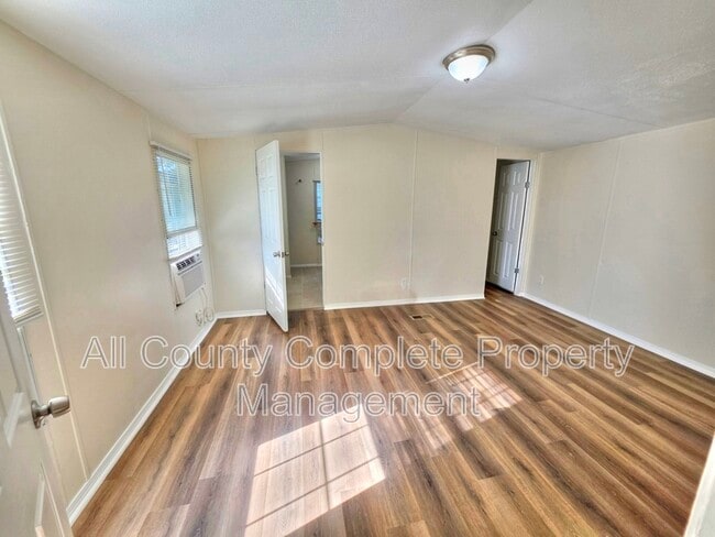 Building Photo - 7603 Plumwood Dr