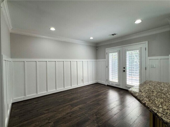 Building Photo - 3331 Serenade Ct