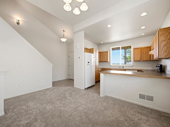 Building Photo - 527 Stoney Brook Rd