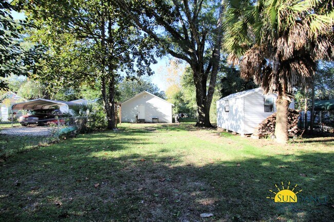 Building Photo - Great 3 Bedroom Home in Crestview!