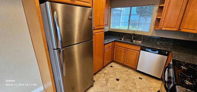 Building Photo - MIRA MESA / Canyon Colony - Nice 3 Bedroom...