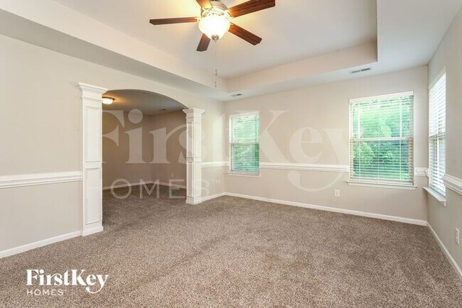 Building Photo - 3508 Lamplight Way