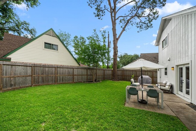Building Photo - 9734 Truscon Dr
