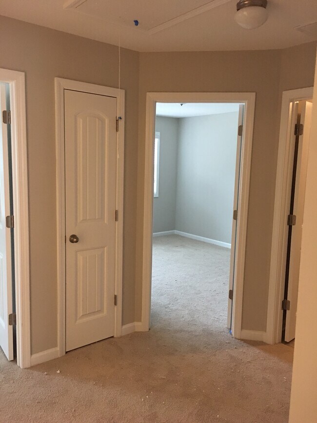 Building Photo - 1256 Elderwood Way