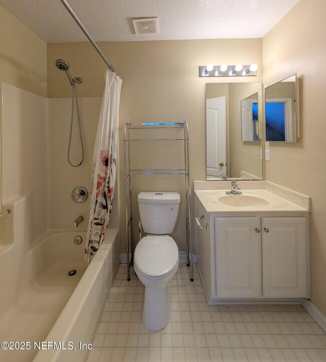 Building Photo - 12983 Quincy Bay Dr