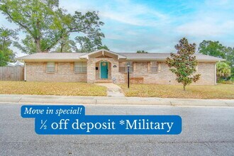 Building Photo - Beautiful 3BR Home in North Hill – Special: ½ Off Deposit for Active-Duty Military!