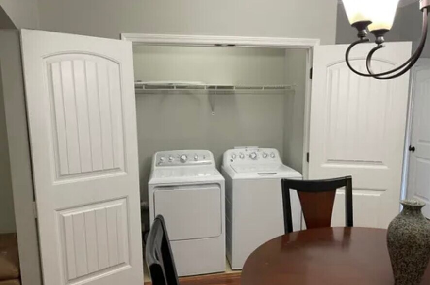Building Photo - 3108 Olde Brownstone Ct