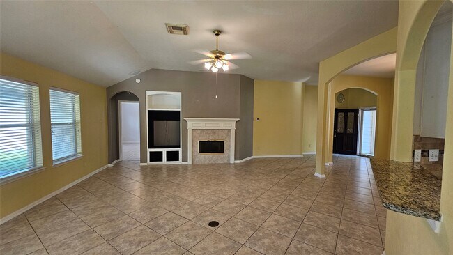 Building Photo - 2314 Hannover Way