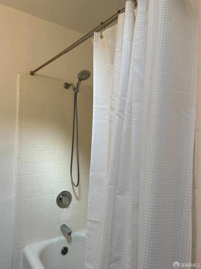 Building Photo - 242 Bright St