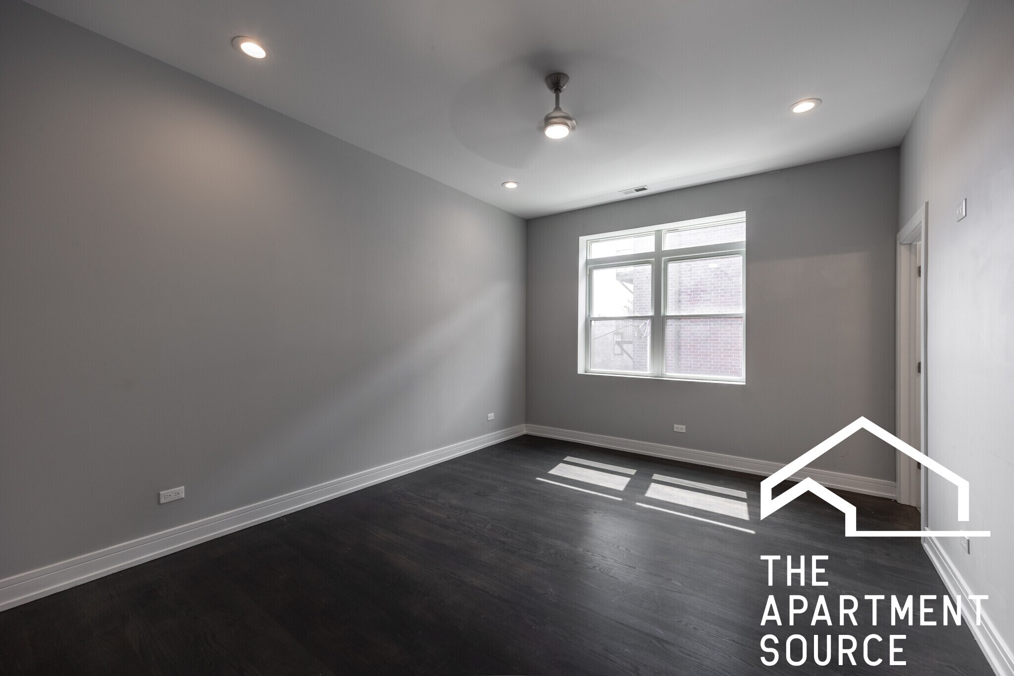 Building Photo - 3255 N Elston Ave