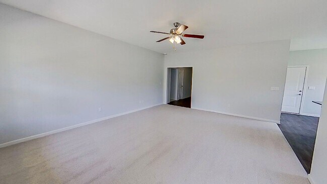 Building Photo - 355 Koweta Way