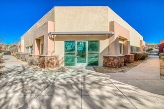 Building Photo - Professional office space for RENT in Mesa...