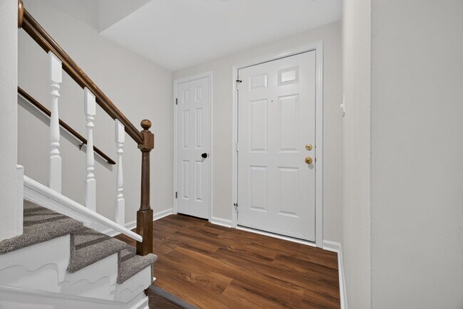 Building Photo - 1031 Still-Harbor Cir