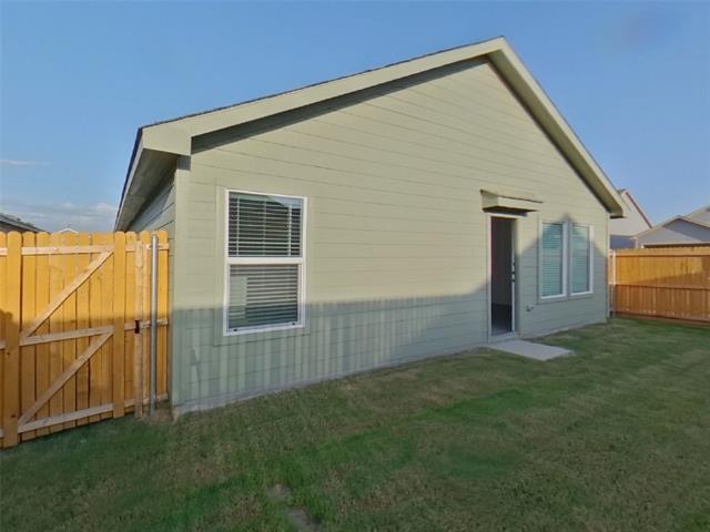 Building Photo - 838 Ponderosa Ln
