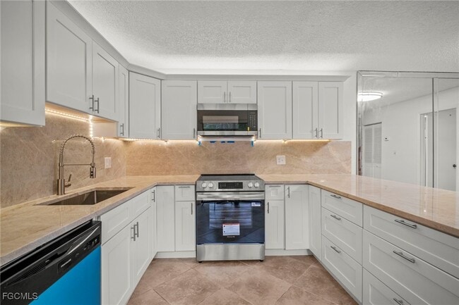 Building Photo - 1703 Park Meadows Dr