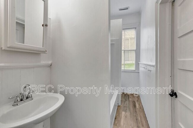 Building Photo - 115 Ashley Ave