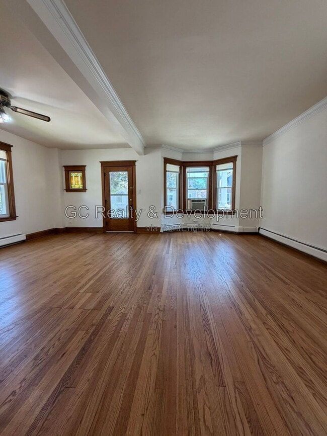 Building Photo - 837 Thomas Ave