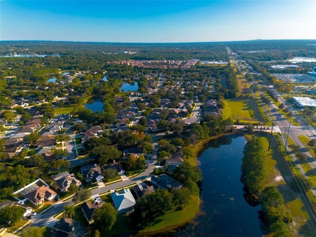 Building Photo - 497 Pickfair Terrace