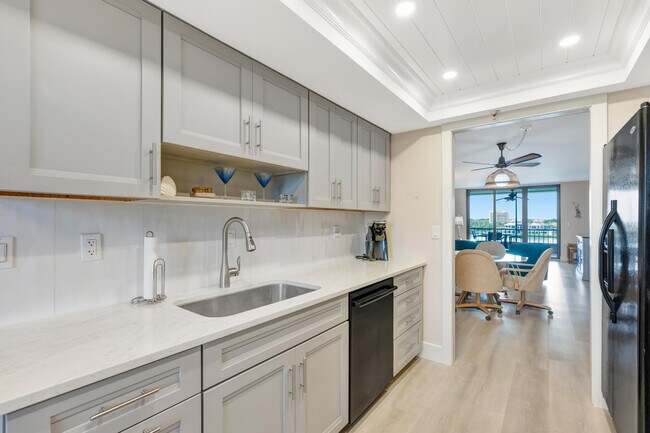 Building Photo - 1648 Jupiter Cove Dr
