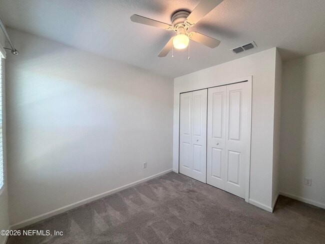 Building Photo - 694 Holly Lks Dr