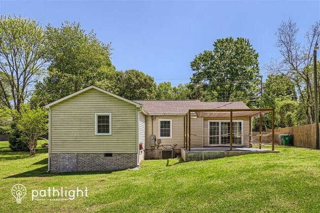 Building Photo - 2210 Weddington Road, Matthews, NC, 28105