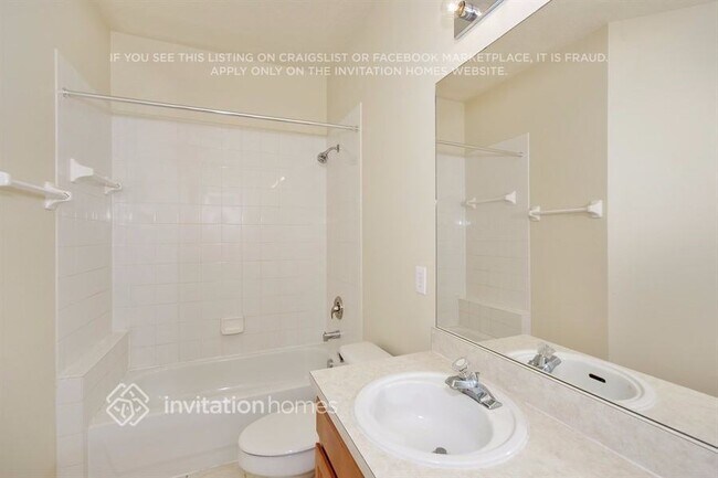 Building Photo - 5319 Santa Ana Dr
