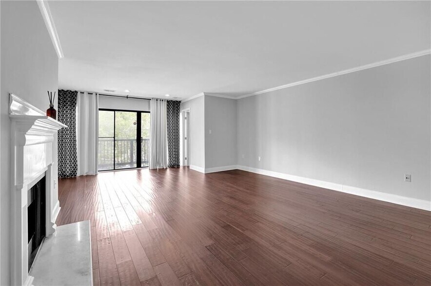 Building Photo - 1104 Pine Heights Dr NE