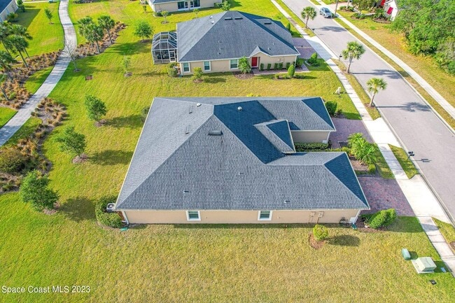 Building Photo - 3496 Bancroft Dr