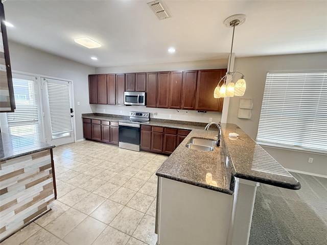 Building Photo - 8912 Cranston Ct