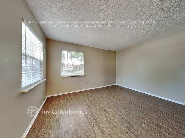 Building Photo - 8695 Indian River Run S