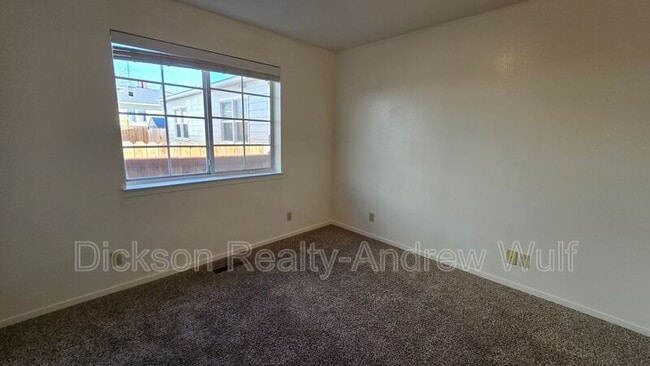 Building Photo - 247 Cheney St